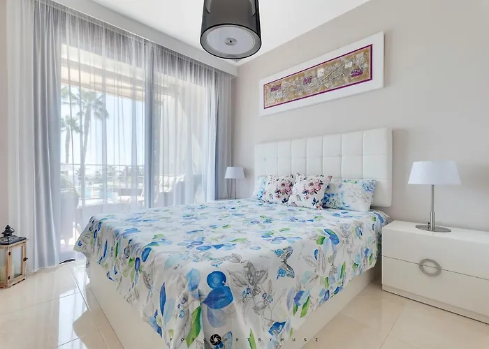 Sea Senses Skyline * Τορεβιέχα