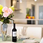 Апартаменты Sea Senses Skyline Торевьиа